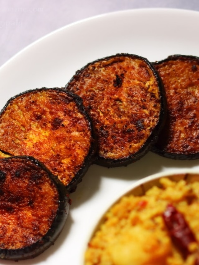 তেল চপচপে নয়, মুচমুচে আর কম তেলে হবে বেগুন ভাজা