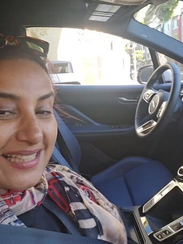 सेल्फ ड्राइविंग कार में दिखीं एक्ट्रेस दिव्या दत्ता, लिखा- मेरा मिस्टर इंडिया...