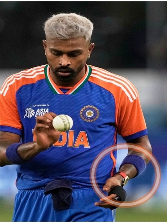 पाक के खिलाफ जीता मैच, 'ऑरेंज' वॉच पहने दिखे भारतीय खिलाड़ी