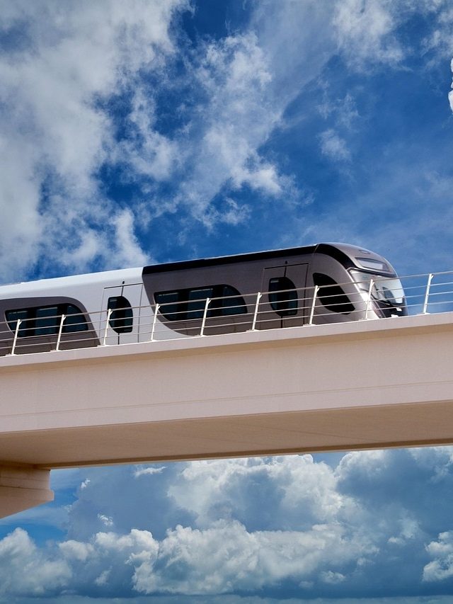 दिल्ली मेट्रो के ड्राइवर की कितनी सैलरी होती है?