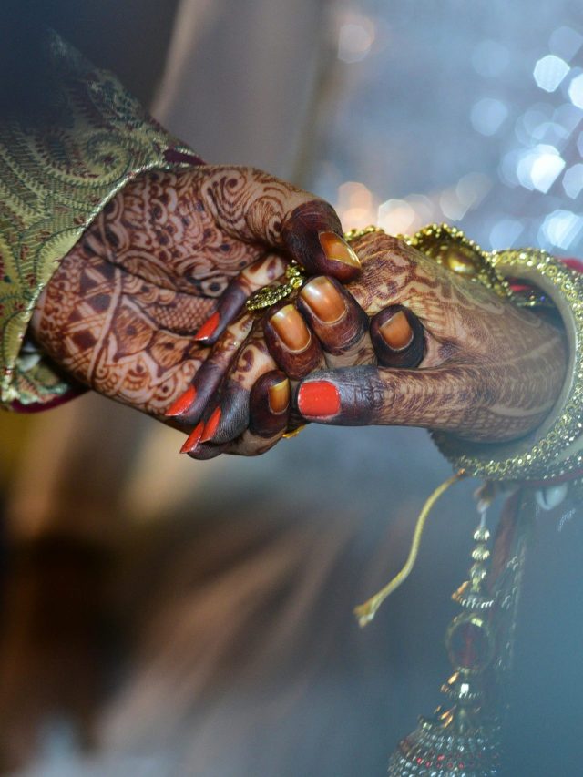 घर में है शादी? फ्री में कर सकते हैं ये काम, पैसों की होगी बचत