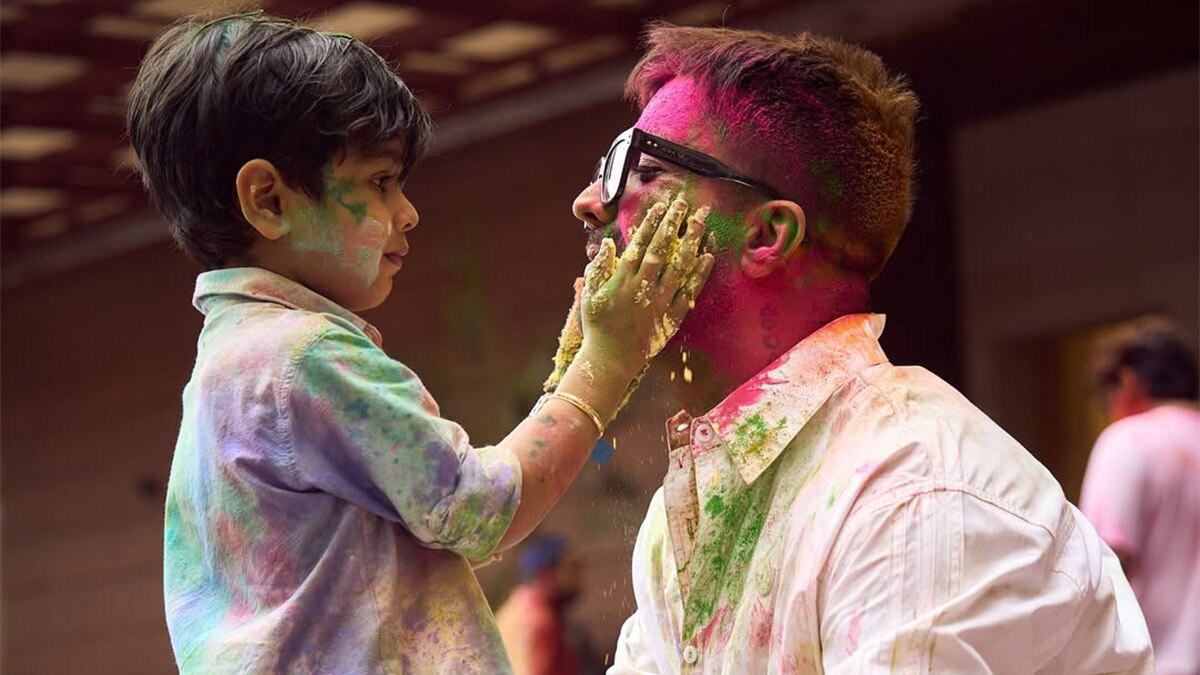 दूसरी बार पिता बने पंजाबी सिंगर हार्डी संधू, नन्हे बच्चे की दिखाई पहली झलक