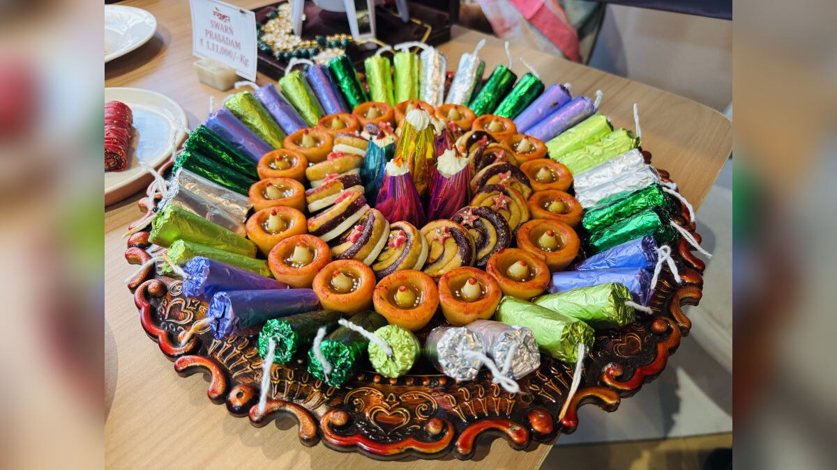 दिवाली की सबसे महंगी मिठाई की कीमत 1.11 लाख रुपये, जानें 'स्वर्ण प्रसादम' की खासियत