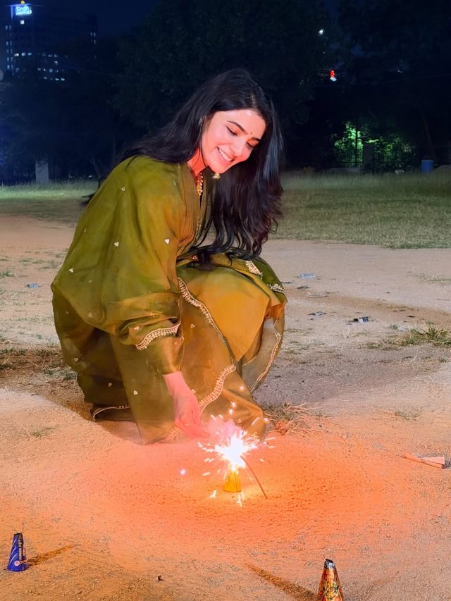 शादीशुदा डायरेक्टर के प्यार में तलाकशुदा एक्ट्रेस, संग मनाई दिवाली, रिश्ता हुआ पक्का?