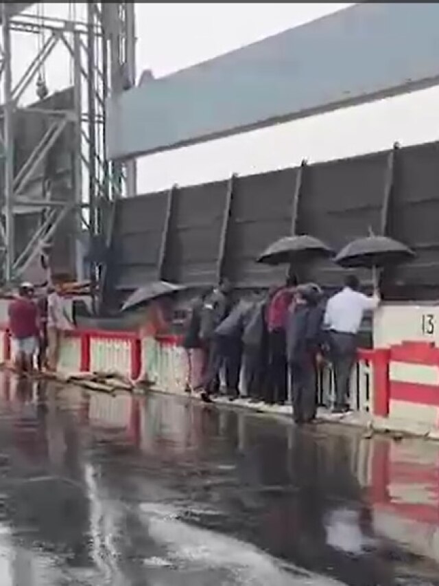 बिहार में कोसी नदी का रौद्र रूप, सड़कों पर सैलाब, घरों में घुसा पानी, देखें वीडियो