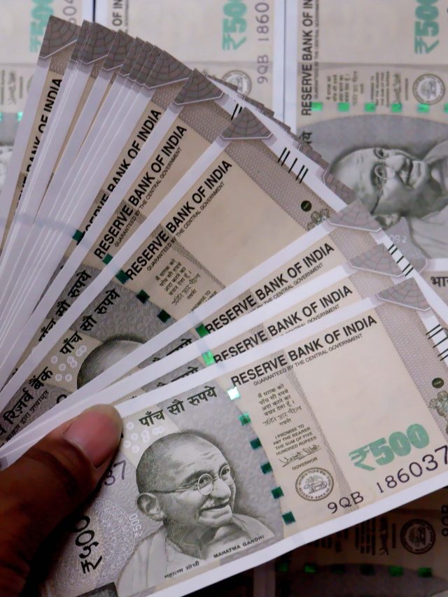 कभी 500 के नोट पर गांधी जी की शॉल को गौर किया है?