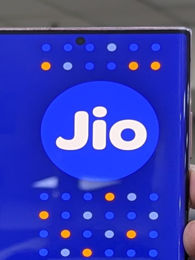 Jio फेस्टिव ऑफर, रिचार्ज पर मिल रहा गोल्ड, कॉलिंग और बहुत कुछ