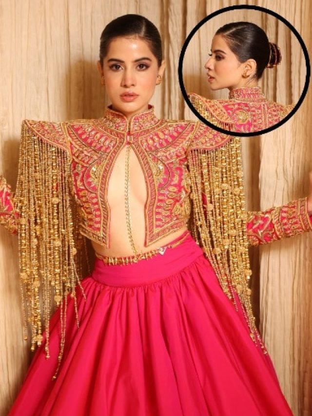 सोने की कढ़ाई वाली जैकेट में उर्फी जावेद ने लूटी महफिल, पिंक स्कर्ट में दिखा स्टनिंग लुक
