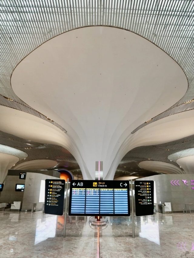 कितना भव्य है नवी मुंबई इंटरनेशनल एयरपोर्ट? देखें इनसाइड वीडियो