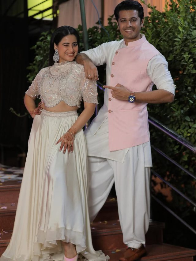 ऐश्वर्या संग तलाक की चर्चा, मिस्ट्री गर्ल संग दिखा पति, पैप्स को किया इग्नोर