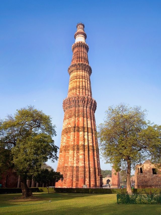 कुतुब मीनार में आखिर है क्या? अंदर क्यों नहीं जाने देते...