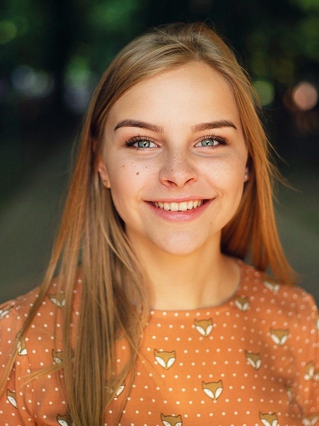 এমন রঙের পোশাক মেজাজ ফুরফুরে রাখে,জানতেন?