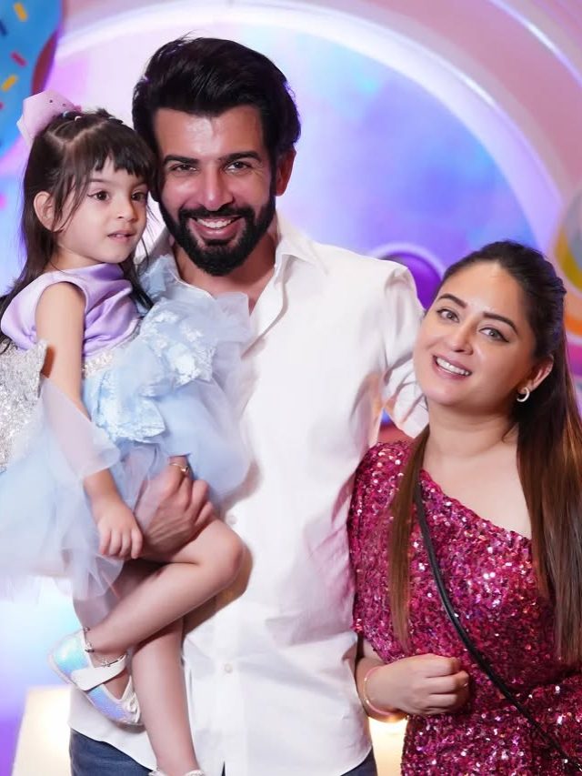 10 साल बाद एक्ट्रेस का धांसू कमबैक, तलाक की चर्चा के बीच पति ने की तारीफ, फैंस हैरान