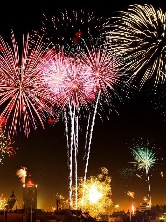 दिवाली पर जरूर फॉलो करें ये सेफ्टी टिप्स, प्रदूषण से होगा बचाव