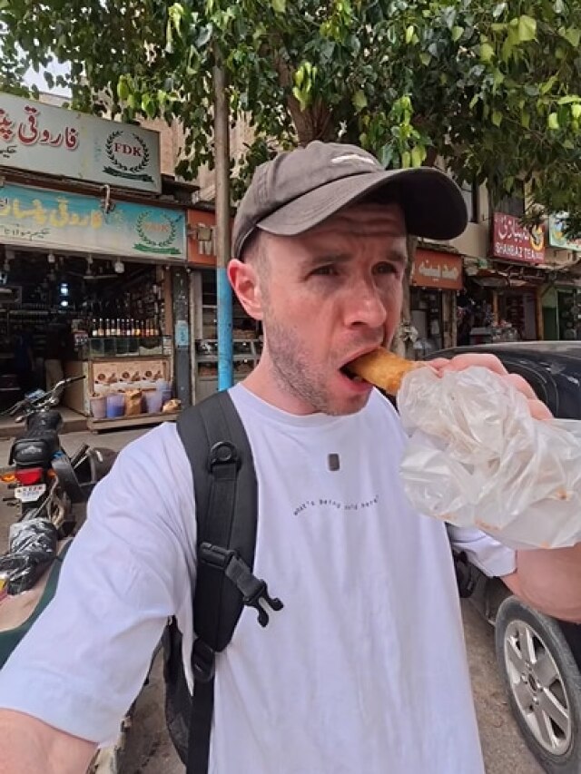 PAK के कारनामे देख विदेशी हैरान... वेजरोल-जूस के नाम पर क्या थमा दिया