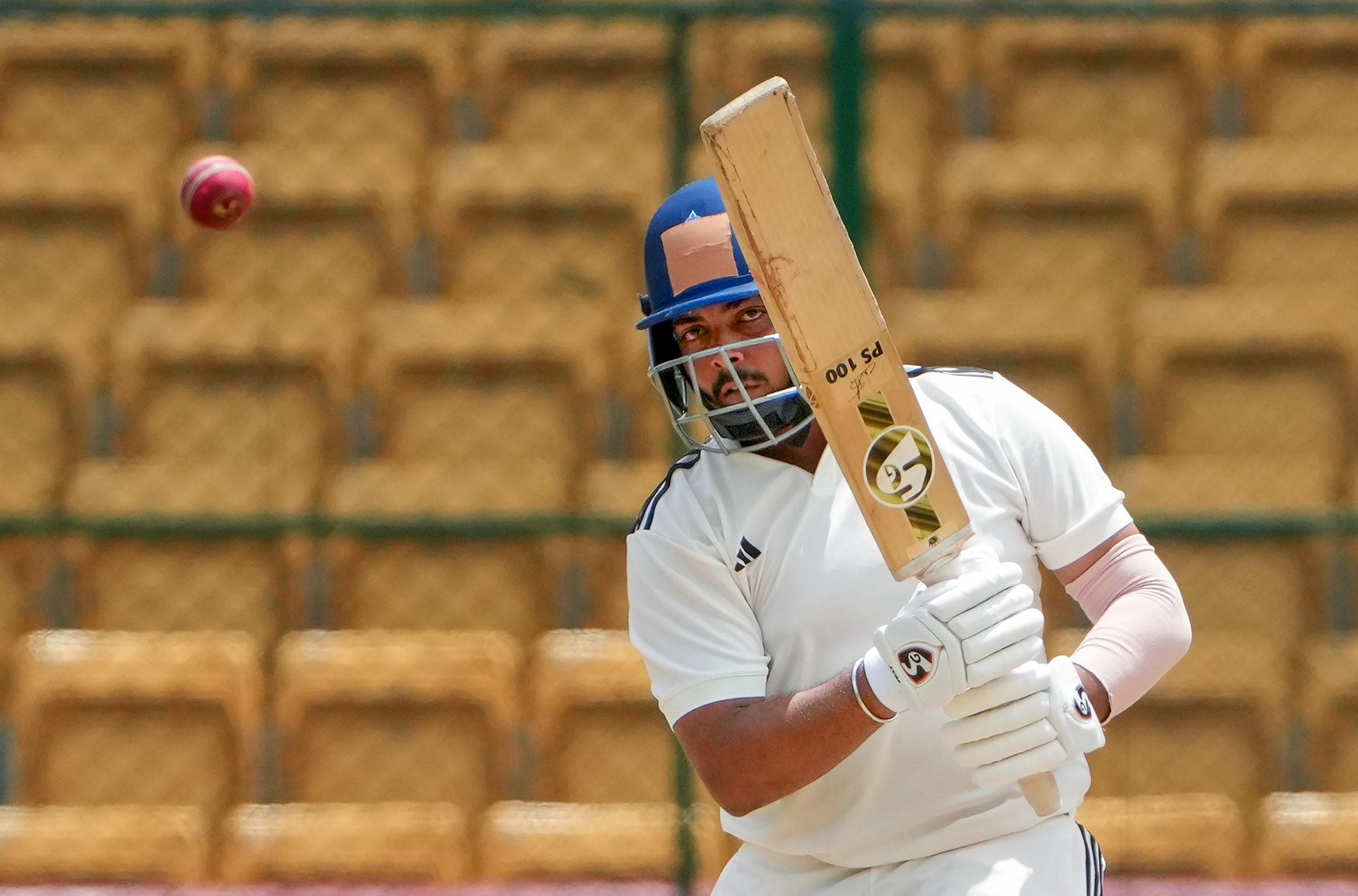 29 चौके और 5 छक्के... पृथ्वी शॉ का तूफान, टूटते-टूटते बचा शास्त्री का रिकॉर्ड