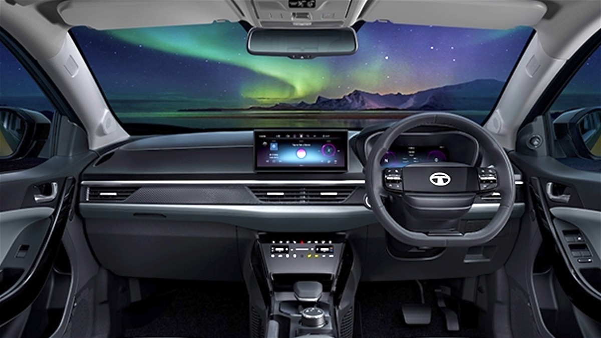 1.55 लाख रुपये घटे दाम... इस कार पर टूट पड़े लोग! बनी नंबर 1