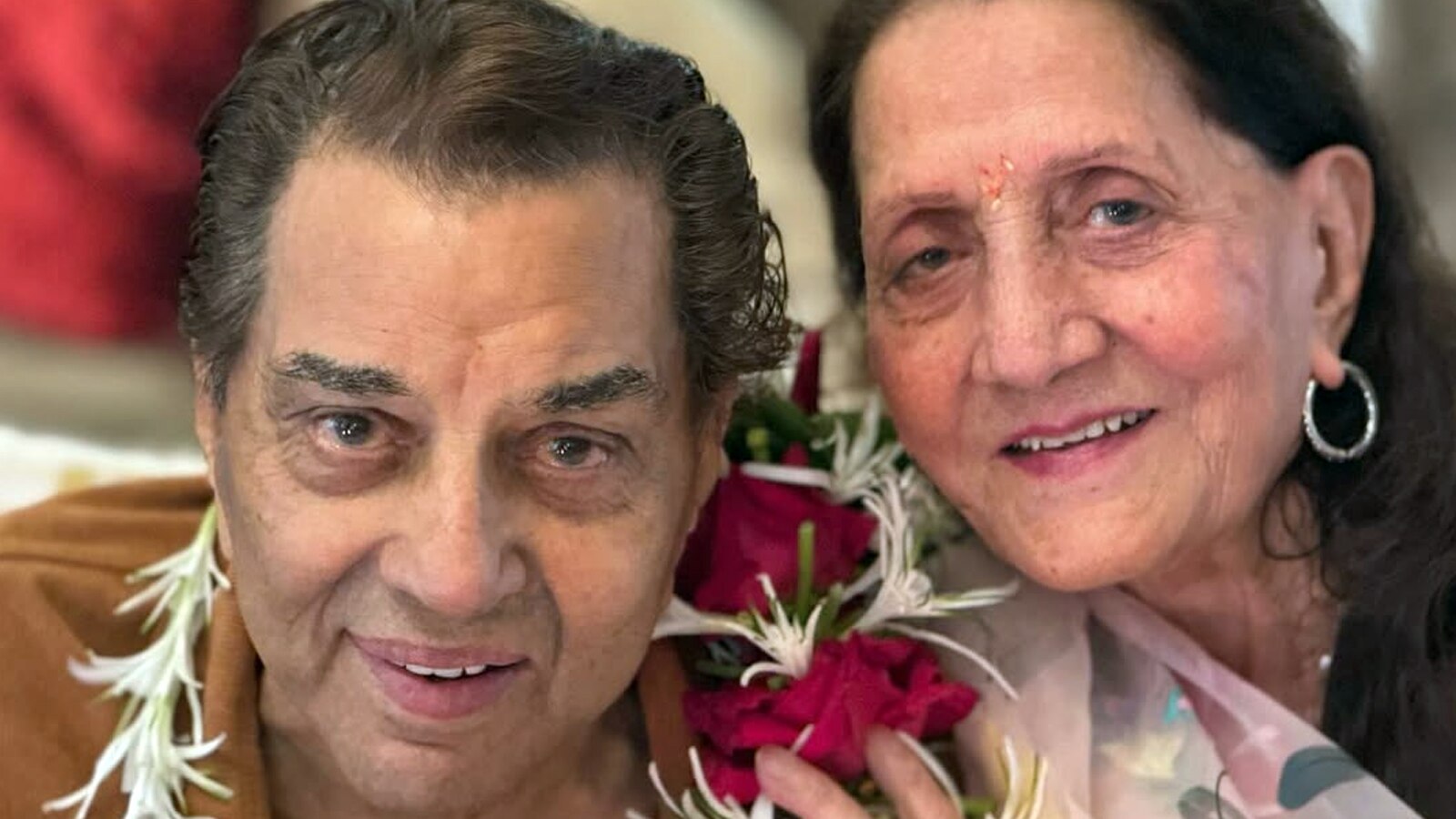 71 साल पहले हुई थी धर्मेंद्र की पहली शादी, कौन हैं पत्नी प्रकाश कौर, लाइमलाइट से रहती हैं दूर