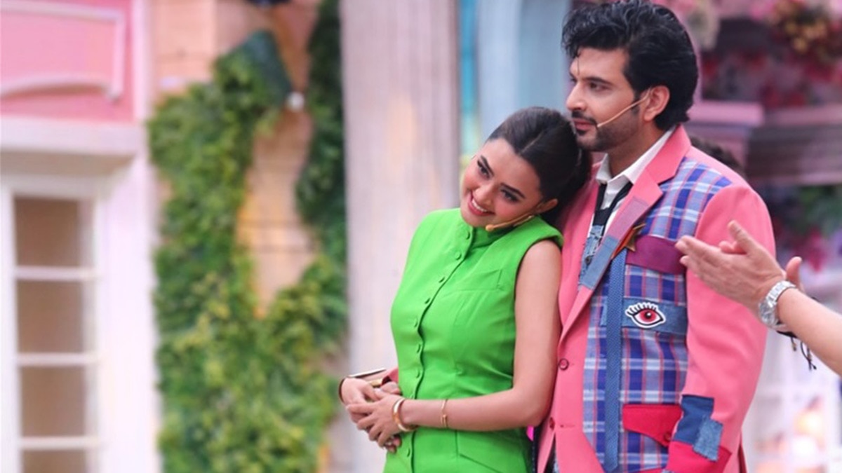 9 साल छोटी तेजस्वी को गोद में उठाकर झूमे करण, शरमाए एल्विश, बोले- फैमिली शो...