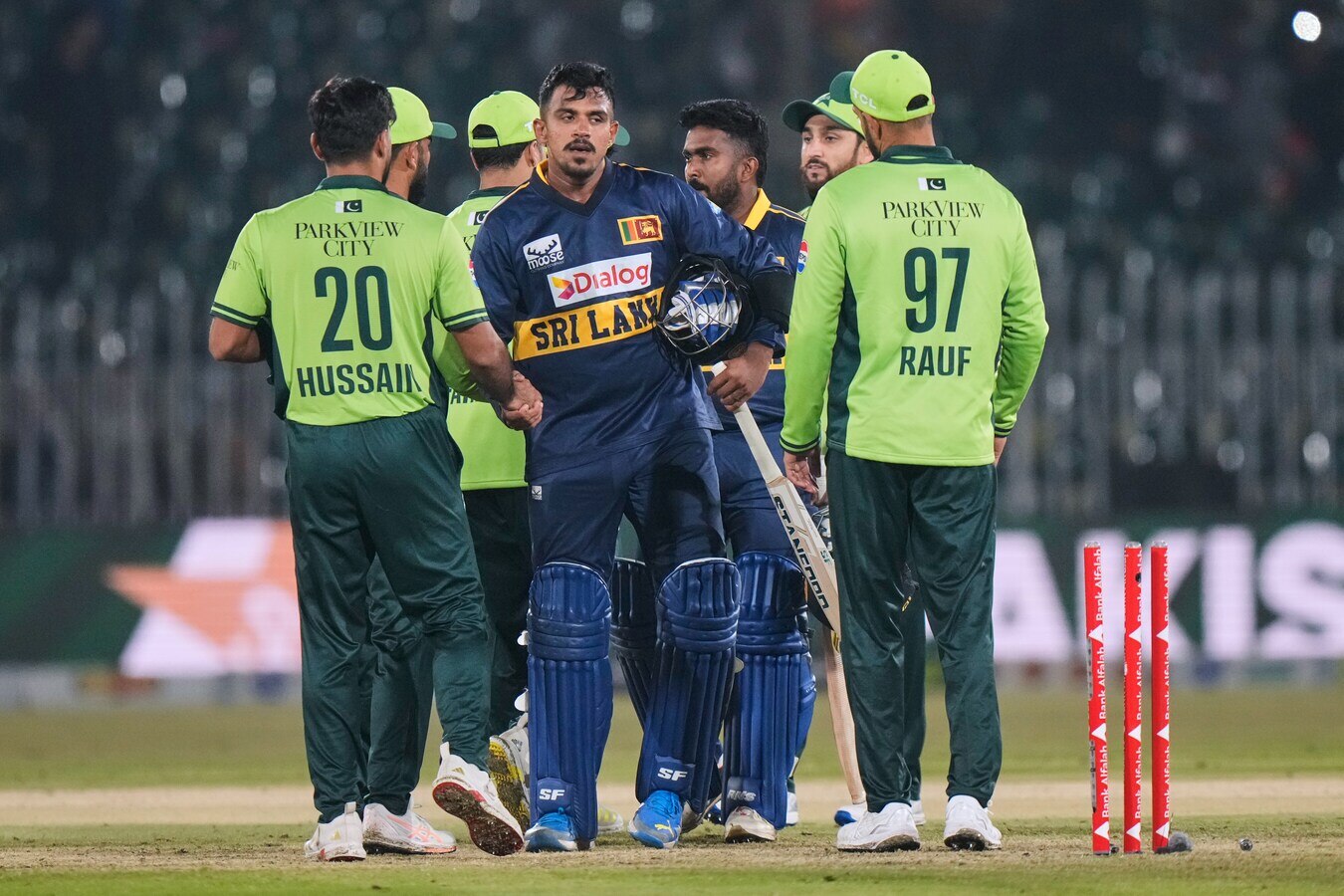 टल गया पाकिस्तान का संकट, श्रीलंकाई क्रिकेट टीम ने लिया यूटर्न, अब...