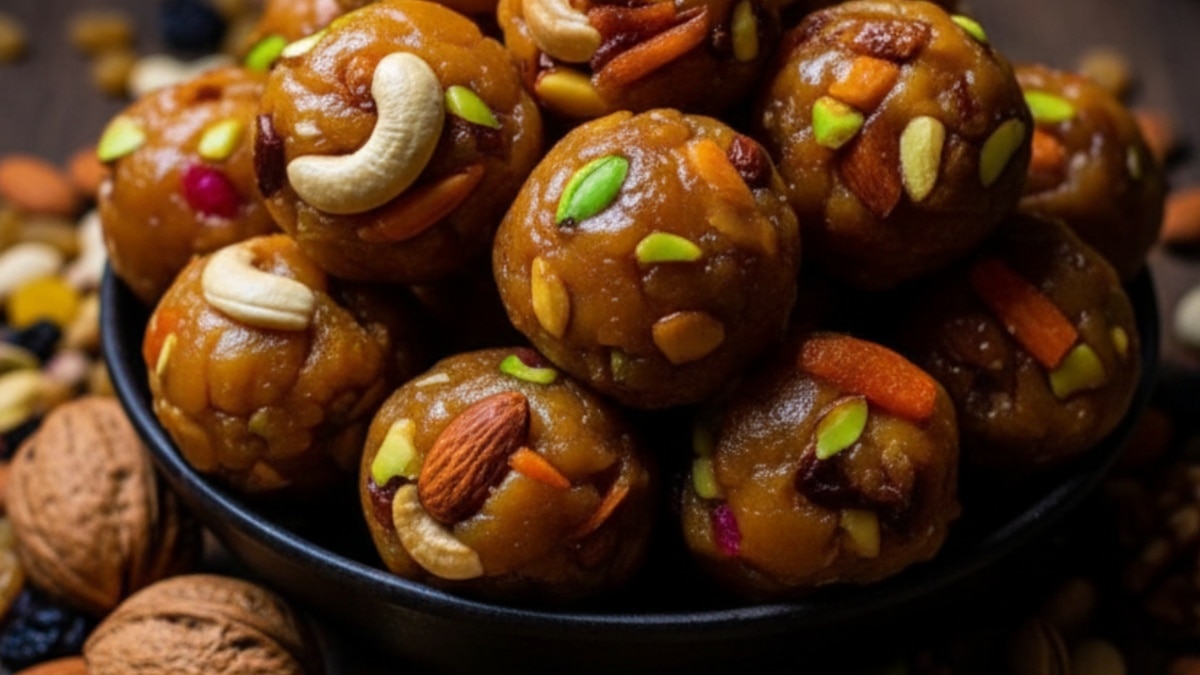 सर्दियों में रोज खाएं ड्राई फ्रूट्स लड्डू, मिलेगा वेट लॉस..एनर्जी और तेज दिमाग का 'तिहरा' फायदा