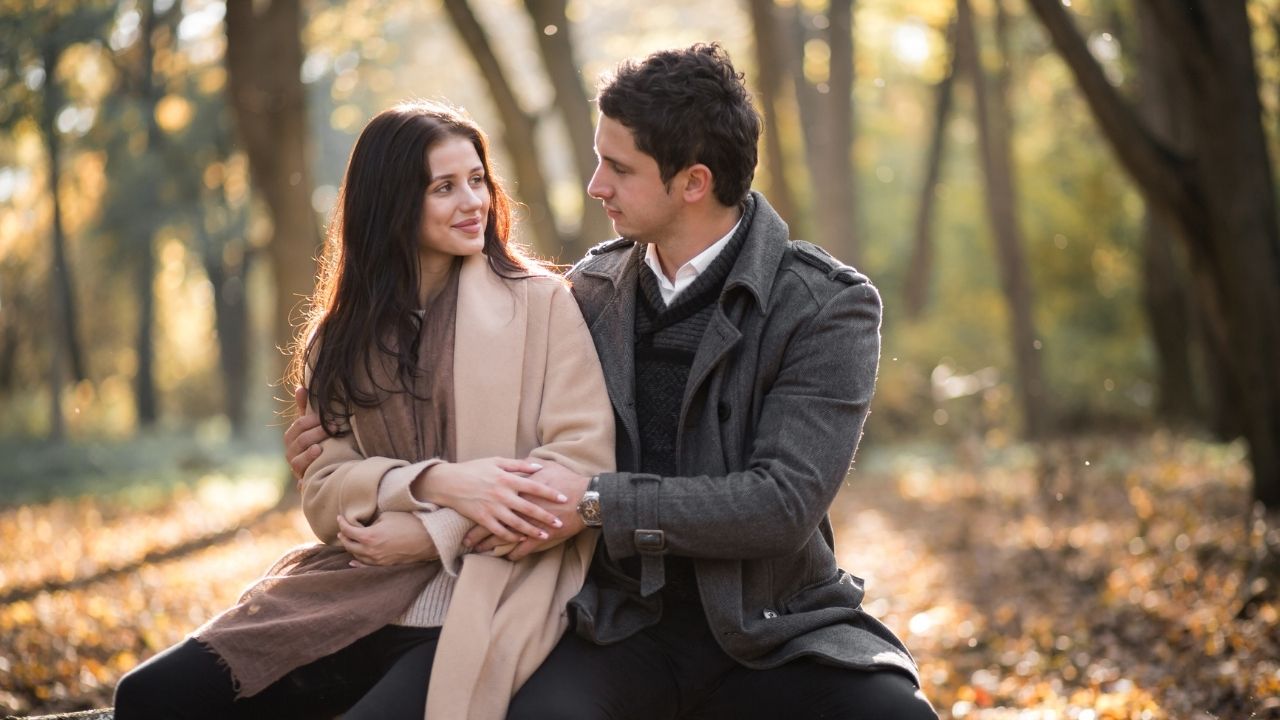 पति से कभी नहीं छुपानी चाहिए ये बातें, रिश्ते में आ सकती है दरार!