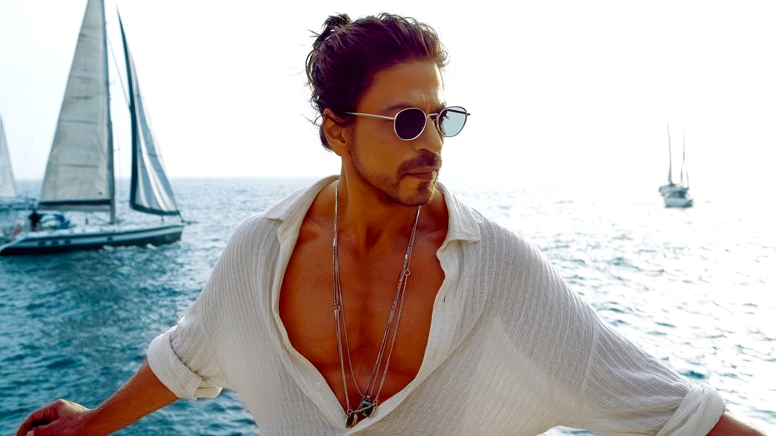 60 साल के हुए शाहरुख, फराह खान ने दिखाई जश्न की झलक, झूमते दिखे करण जौहर-रानी