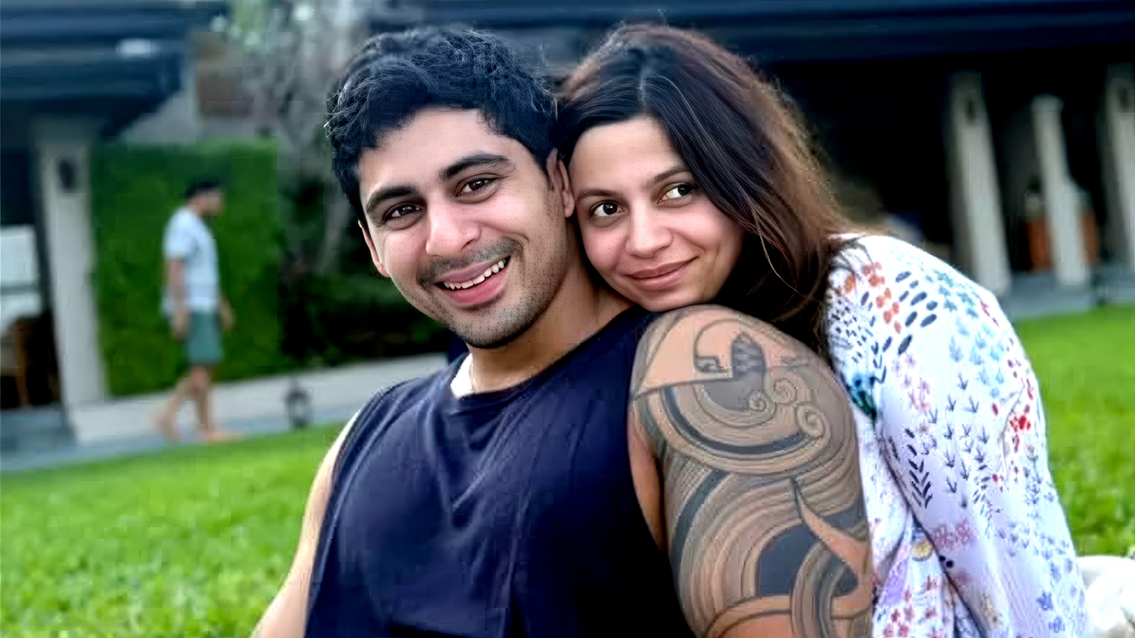 भट्ट परिवार का दामाद बनेगा ये हैंडसम हंक? आलिया की बहन शाहीन संग हुआ रोमांटिक