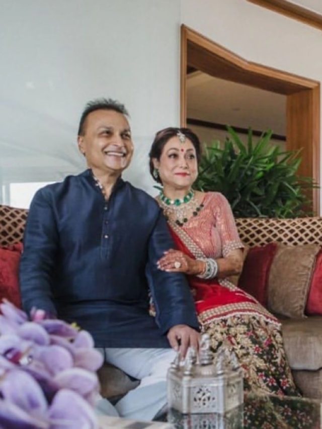 5000Cr के 'महल' में रहते हैं अनिल अंबानी, घर का कोना-कोना आलीशान, Photos