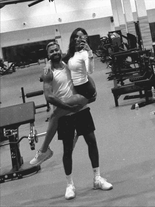 Top News: हार्दिक ने गर्लफ्रेंड को किया Kiss, दूल्हा बने पवन सिंह-किसके संग लिए फेरे?