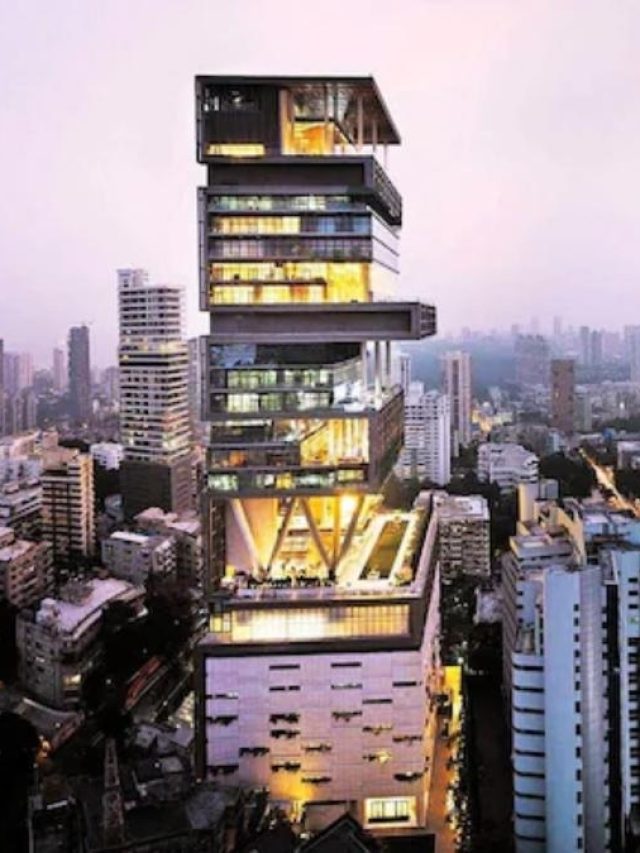 ₹15000Cr का महल है Antilia, जहां परिवार संग रहते हैं मुकेश अंबानी