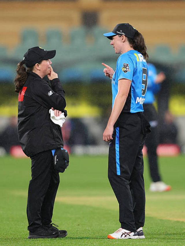 सिर्फ 3 रन दूर जीत, फिर भी मैच रद्द... WBBL में अंपायर के फैसले पर बवाल