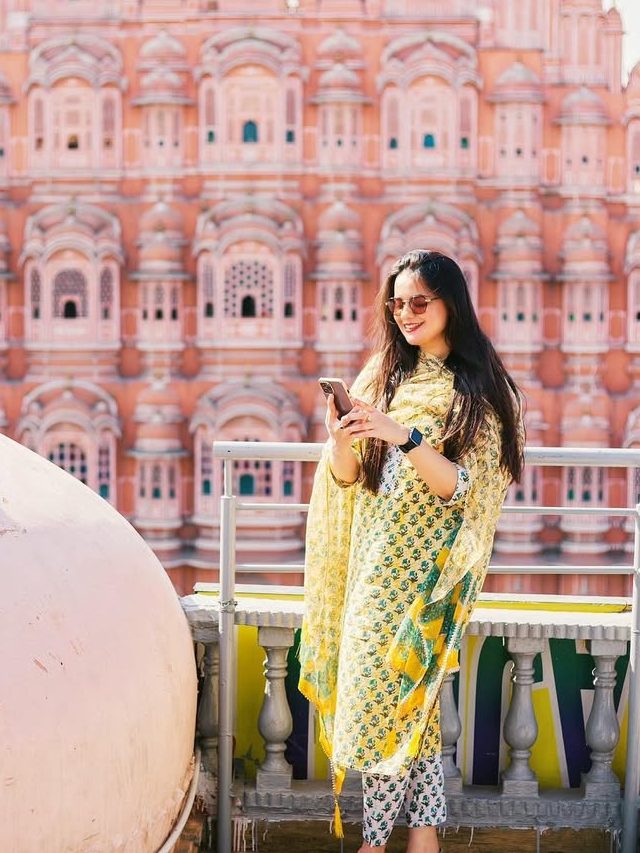 फिर क्यों चर्चा में हैं IAS टीना डाबी? किया है ये कारनामा