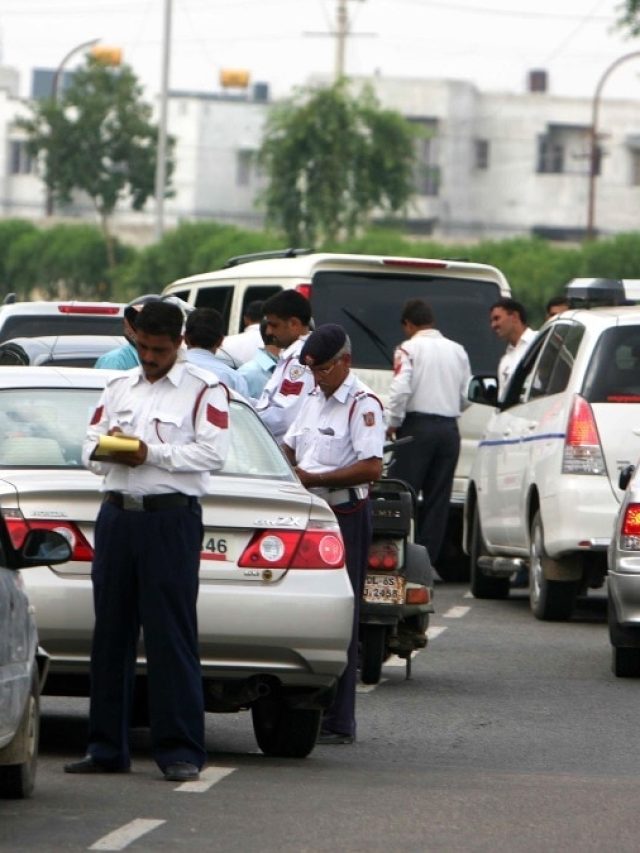 कार... बाइक या स्कूटर! जानें पुरानी गाड़ियों पर कितनी बढ़ी Fitness Fees