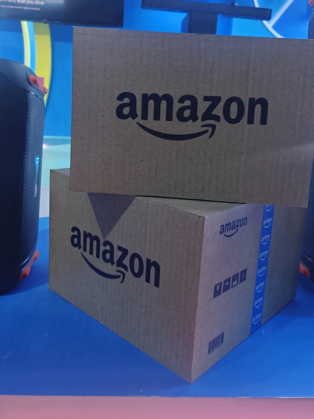 रात 12 बजे से शुरू होगी 2026 की पहली Amazon Sale, आधी कीमत पर सामान