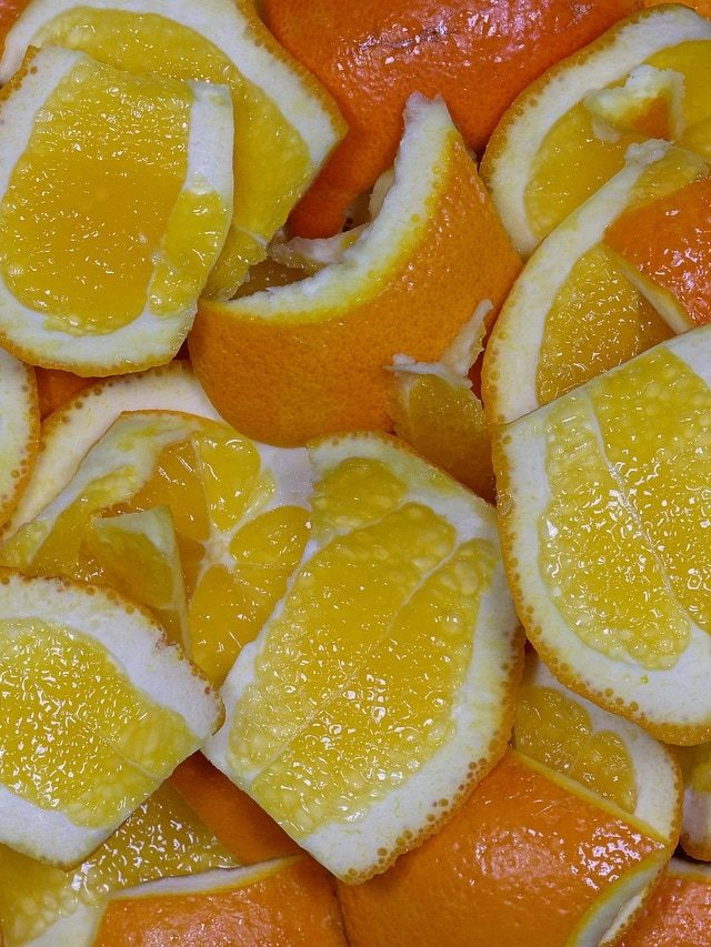 कूड़ा नहीं नींबू के छिलके, गार्डन में ऐसे करें इस्तेमाल, थैंक्यू बोलेंगे पौधे!