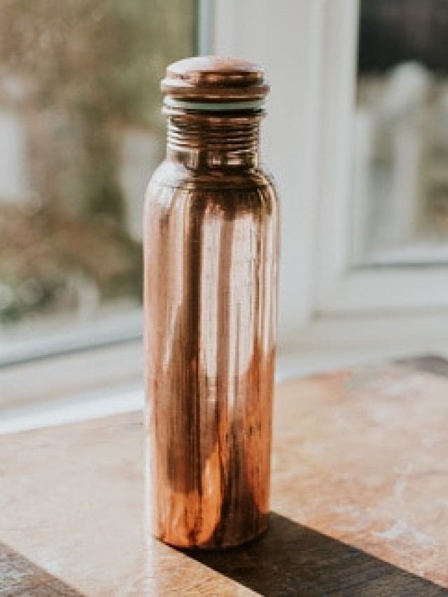 তামার বোতলে জল খাওয়া ভাল না খারাপ?