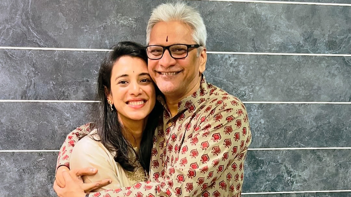 दर्द में स्मृति, पलाश संग शादी से पहले बीमार पड़े पिता, संगीत में बेटी संग किया था डांस