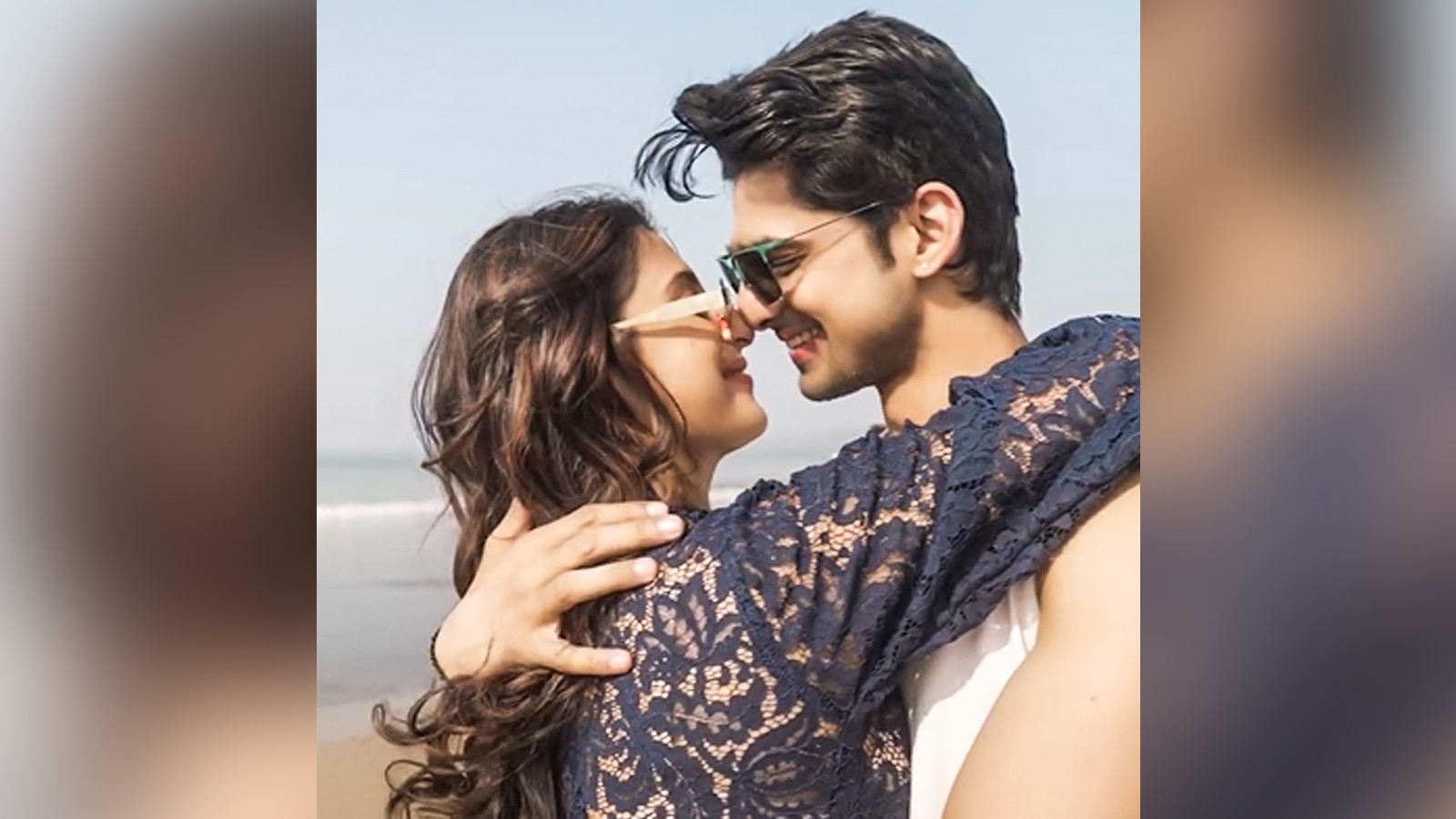 Ex बॉयफ्रेंड अभिषेक की बांहों में ईशा, समंदर किनारे हुईं रोमांटिक, हुआ पैचअप?