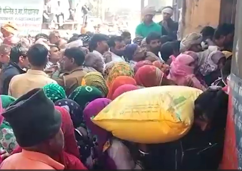राजस्थान में यूरिया के लिए हाहाकार, लंबी लाइनों के बाद भी खाली हाथ लौट रहे किसान!