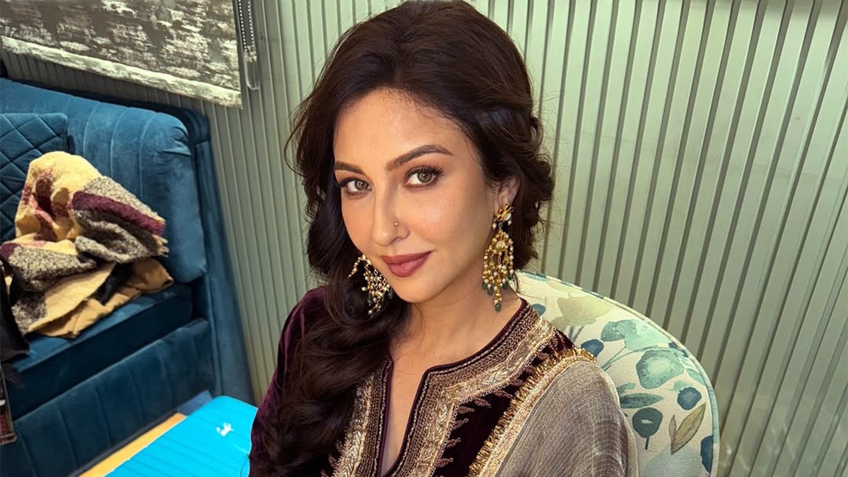 'धुरंधर' में अक्षय खन्ना की पत्नी बनी गोरी मेम, छोटे से रोल में किया कमाल, बोलीं- इतना प्यार...