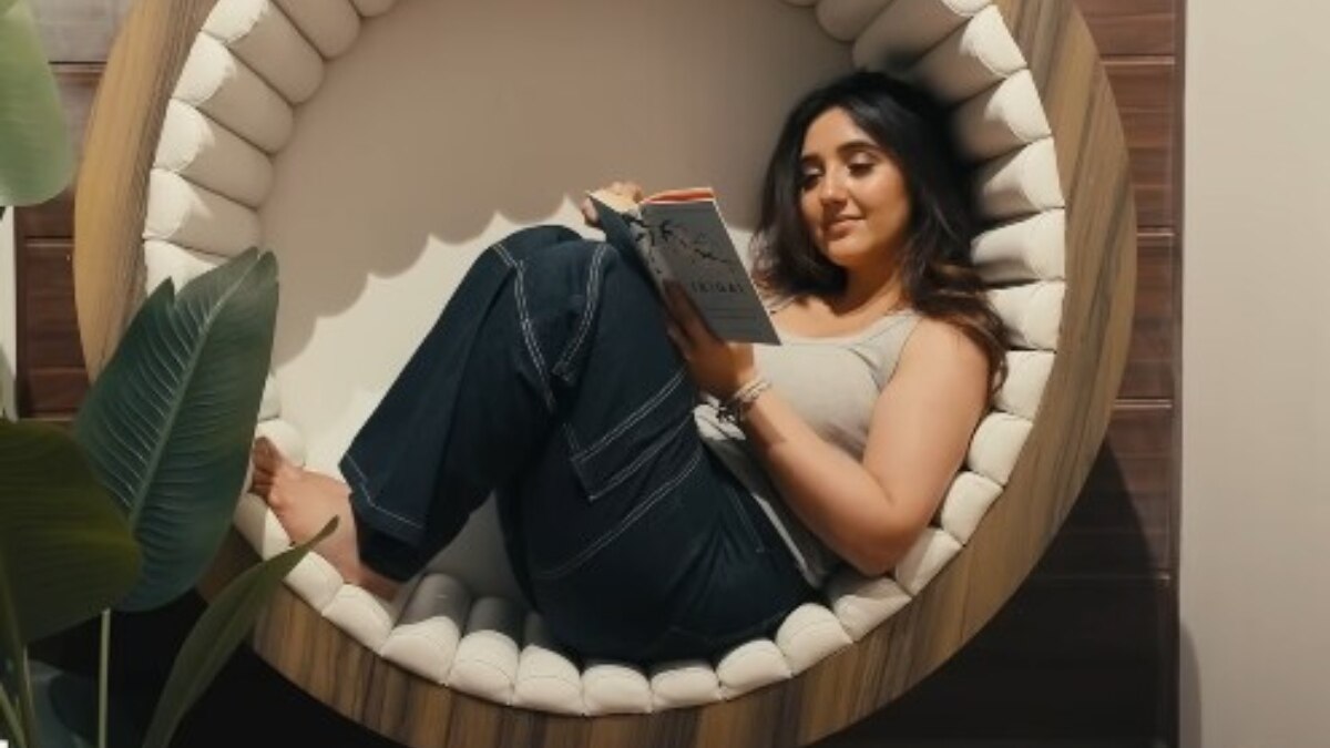 21 की उम्र में खुद की कमाई से बनाया घर, लग्जरी देख चौंके यूजर्स, बोले- महल से कम नहीं...