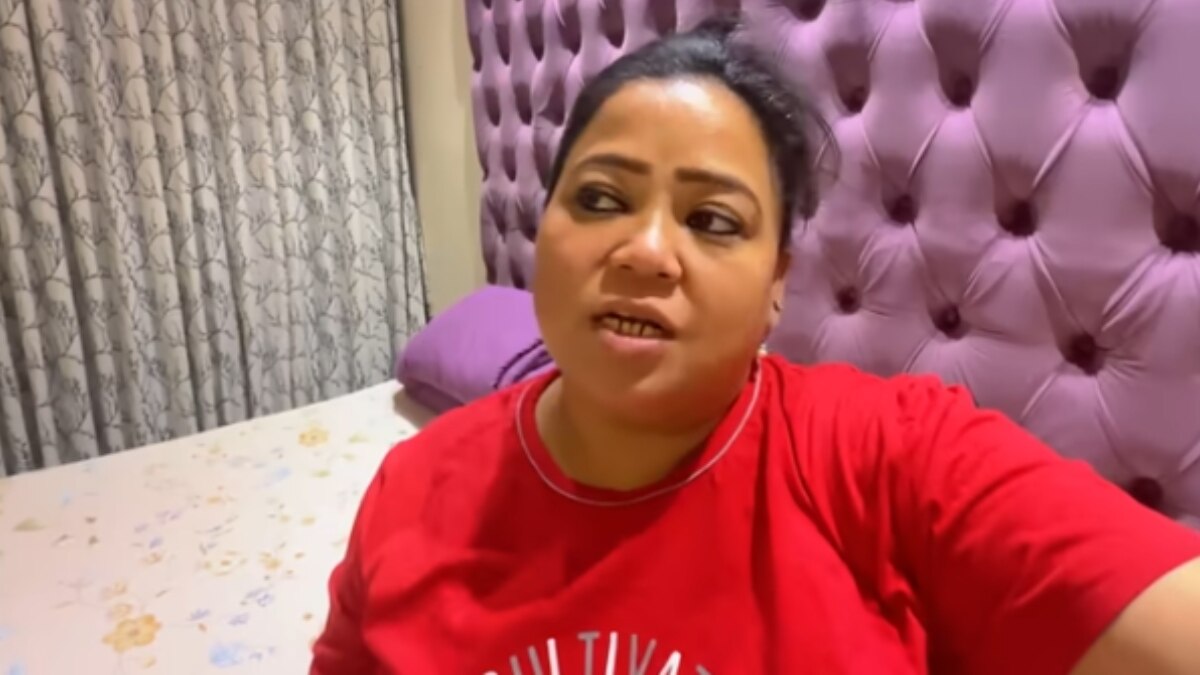 हर्ष ने बबीता जी संग किया फ्लर्ट, कमर पर रखा हाथ, गुस्साईं भारती ने पति को मारा थप्पड़