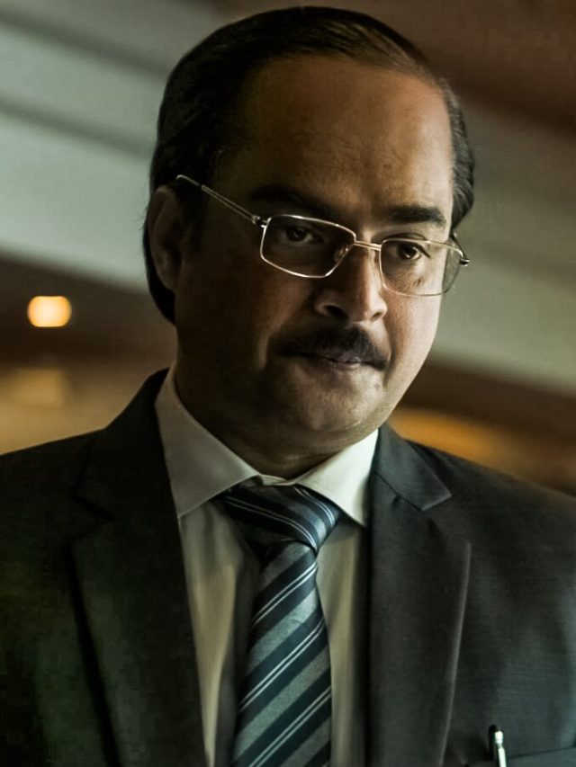 'धुरंधर' का जलवा कायम, थिएटर्स में हाउसफुल शोज देख इमोशनल हुए माधवन, बोले- जिंदगी...