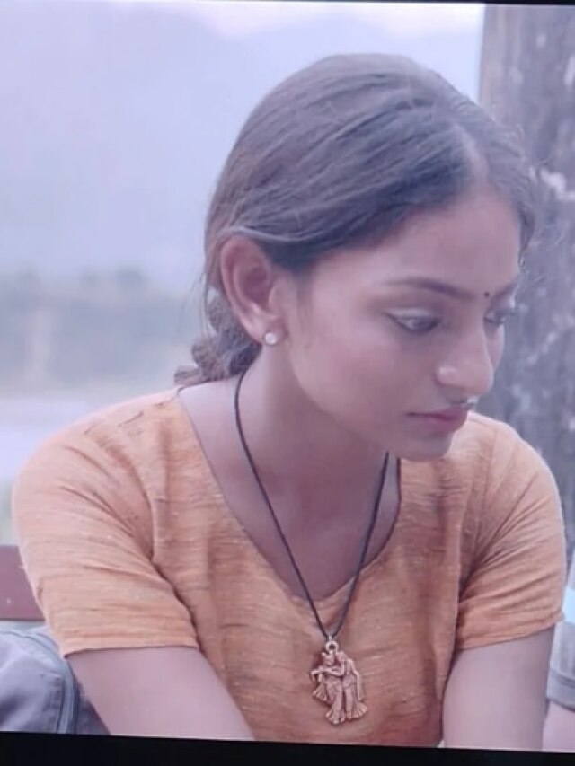 उदास चेहरा-आंखों में दर्द, क्यों मायूस है 'महाकुंभ' की मोनालिसा? हीरोइन बन इतना बदलीं