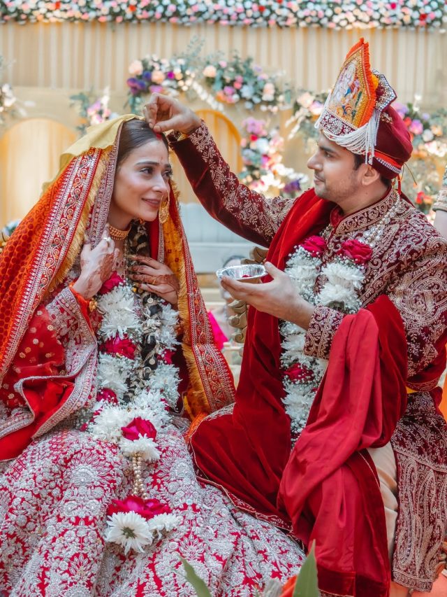 'मांग का सिंदूर सिर्फ लाल...', 36 साल की हसीना ने रचाई दूसरी शादी, पति संग हुई रोमांटिक