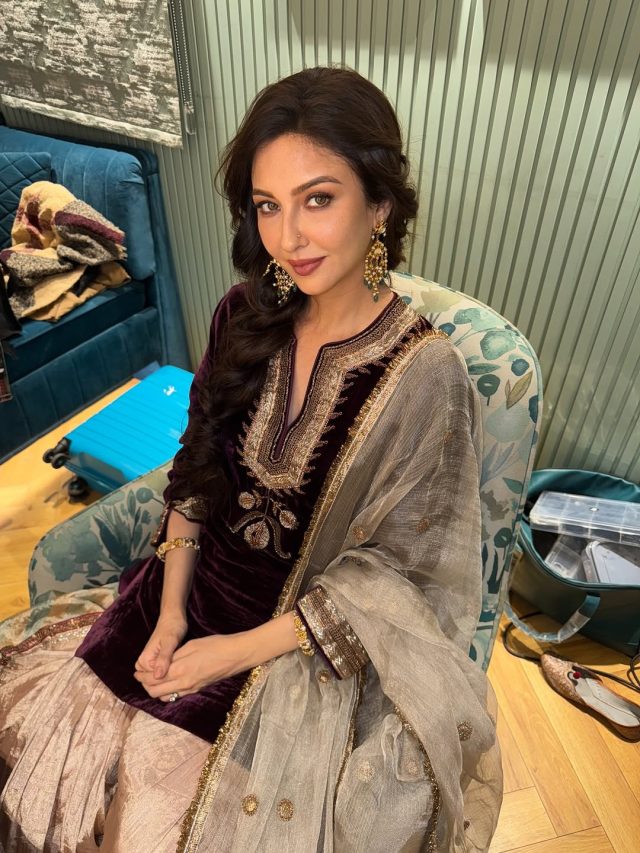 'धुरंधर' में अक्षय खन्ना की पत्नी बनी गोरी मेम, छोटे से रोल में किया कमाल, बोलीं- इतना प्यार...