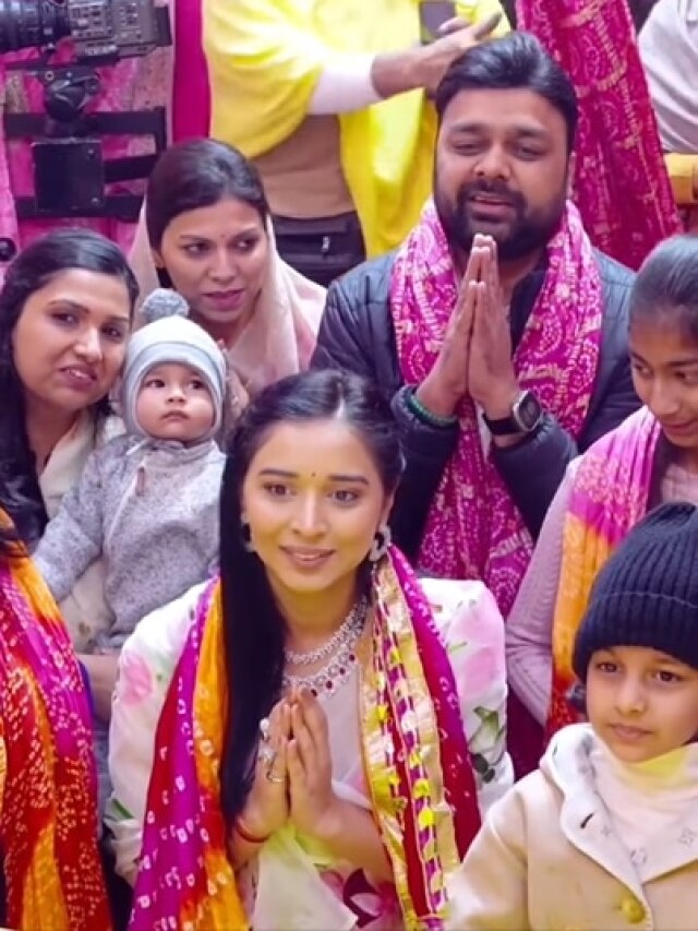 वृंदावन की धार्मिक यात्रा पर तान्या, प्रेमानंद महाराज के किए दर्शन, लिया आशीर्वाद