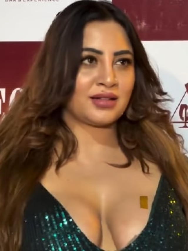 रिवीलिंग ड्रेस में 33 साल की एक्ट्रेस, बॉडी शेप को लेकर हुईं ट्रोल, यूजर्स बोले- अजीब...