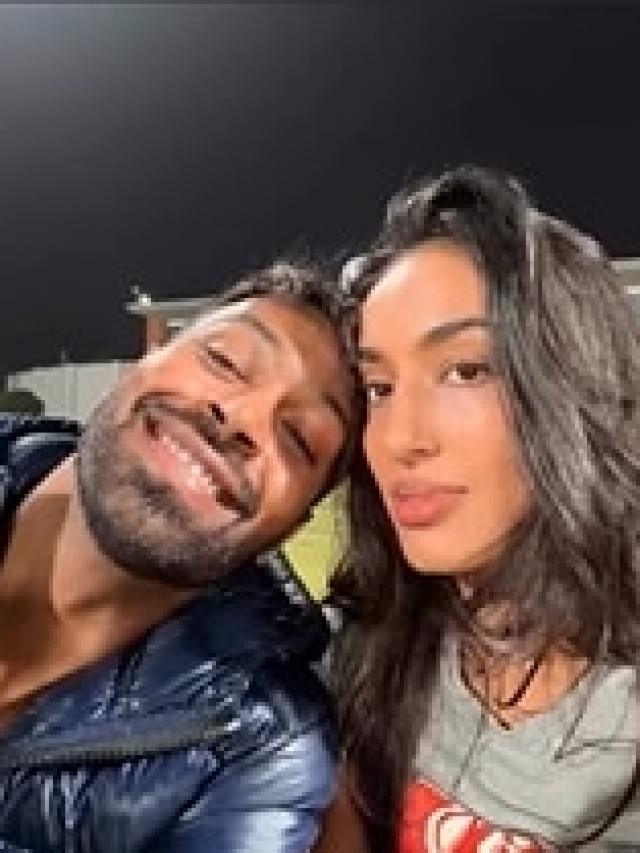 नए साल से पहले एक-दूजे में खोए हार्दिक-माहिका, हुए रोमांटिक, PHOTO